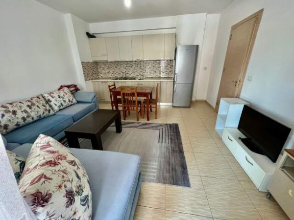 Tirane, jepet me qera apartament 1+1+BLK Kati 2, 65 m² 35.000 Leke (Rruga 5 Maji)