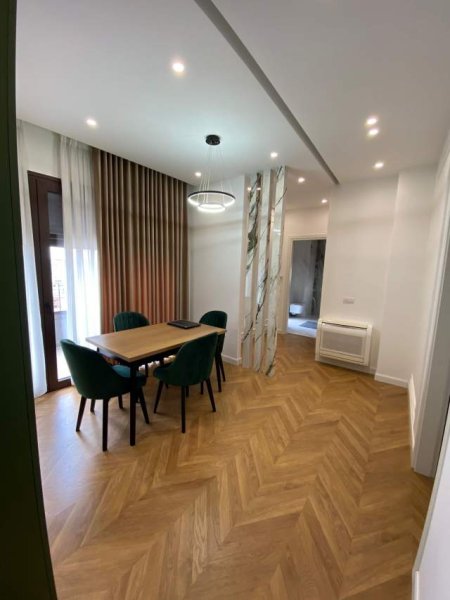 Tirane, jepet me qera Penthouse 2+1+A+BLK Kati 9, 164 m² 1.800 Euro (Rruga e Barrikadave)