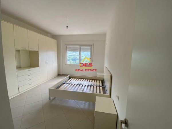Tirane, jepet me qera apartament 3+1+BLK Kati 5, 120 m² 550 Euro (rruga e ullishtes)