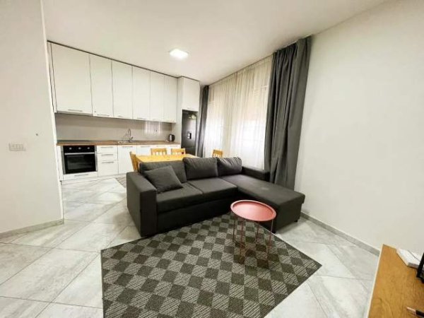 Tirane, jepet me qera apartament 2+1+BLK Kati 6, 100 m² 550 Euro (Prane Delijorgjit)