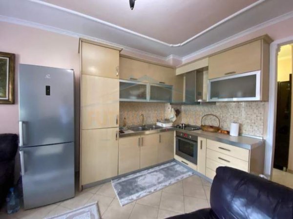 Tirane, shitet apartament Kati 3, 78 m² 82.000 Euro (Misto Mame)