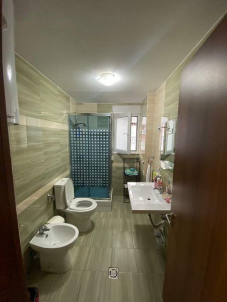 Tirane, shitet apartament 2+1+BLK Kati 6, 95 m² 195.000 Euro (Rruga e Kavajes)