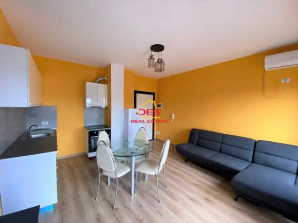 Tirane, jepet me qera apartament 1+1+BLK Kati 8, 70 m² 50.000 Leke (selvia)