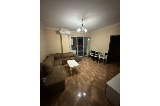 Tirane, jepet me qera apartament 2+1+BLK Kati 4, 90 m² 400 Euro