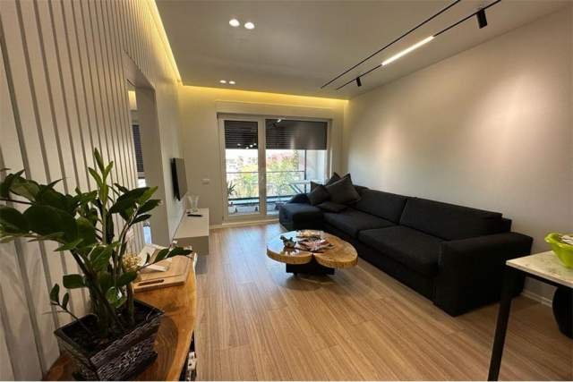 Tirane, jepet me qera apartament 1+1+BLK Kati 5, 62 m² 500 Euro (21 Dhjetori)
