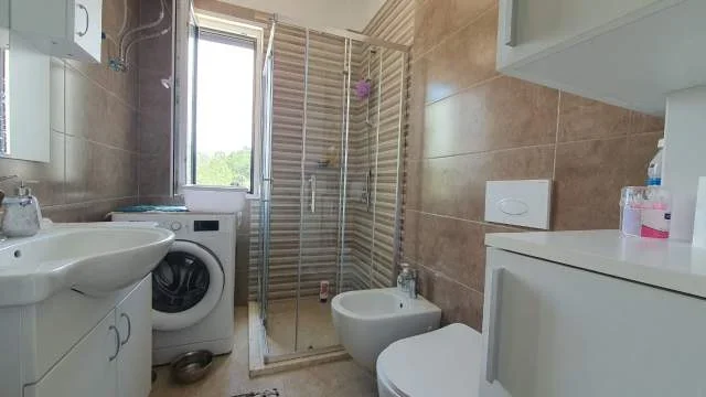 Durres, shes apartament 1+1+A+BLK Kati 0, 76 m² 333.000 Euro (Gjiri Lalzit)