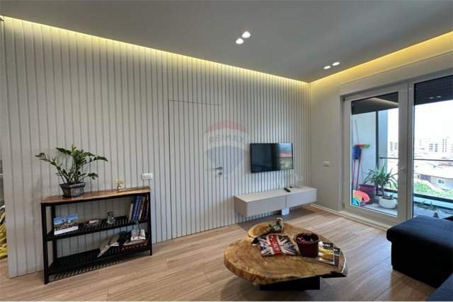 Tirane, jepet me qera apartament 1+1+BLK Kati 5, 62 m² 500 Euro (Rruga e Kavajes)