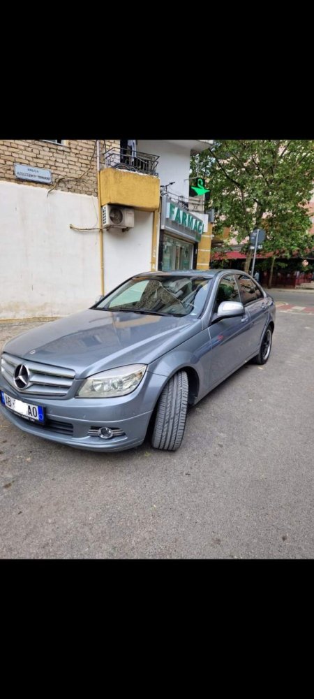 Tirane, shitet makine Mercedes-Benz C180 Kompressor Viti 2008, 7.200 Euro