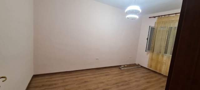 Tirane, jepet me qera apartament 2+1+A+BLK Kati 2, 110 m² 50.000 Leke (Rr. Qemal Stafa 255/1, perballe Qendres Linkoln, p)