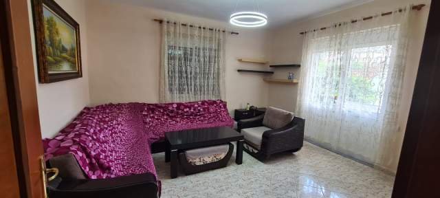 Tirane, jepet me qera apartament 2+1+A+BLK Kati 2, 110 m² 50.000 Leke (Rr. Qemal Stafa 255/1, perballe Qendres Linkoln, p)
