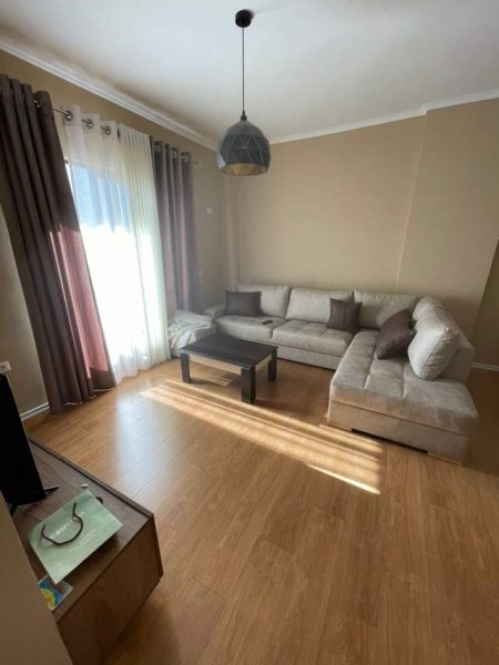 Tirane, shes apartament 1+1+BLK Kati 7, 98 m² 69.000 Euro (Qender)