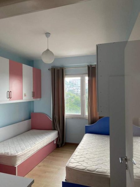 Tirane, jepet me qera apartament 3+1+BLK Kati 3, 120 m² 380 Euro (Fresk)