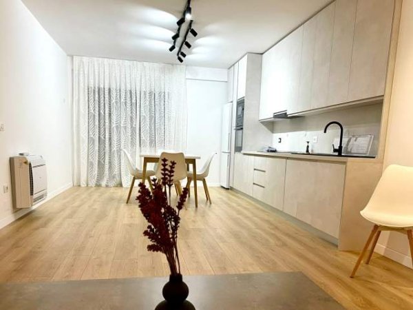 Tirane, shitet apartament 2+1+BLK Kati 2, 118 m² 245.000 Euro (Kopeshti Botanik)