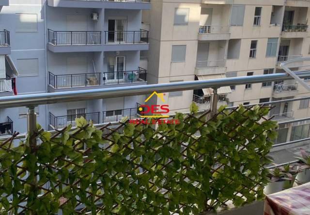 Vlore, shitet apartament 1+1+BLK Kati 7, 70 m² 75.000 Euro (Rruga Çajupi, Vlorë)