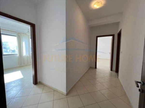 Tirane, shes apartament 2+1 Kati 9, 106 m² 95.000 Euro (rruga teodor keko)