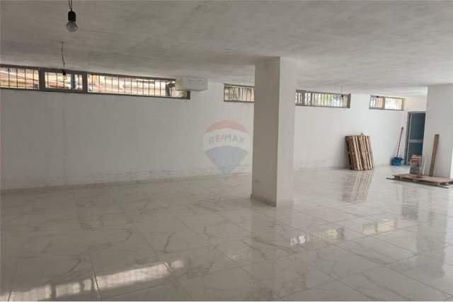 Jepet me qera ambjent biznesi Kati 0, 108 m² 650 Euro (Kodra e Diellit)