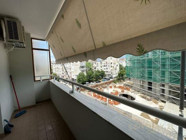 Tirane, shitet apartament 2+1+A Kati 3, 110 m² 250.000 Euro (Bulevardi Zhan Dark)