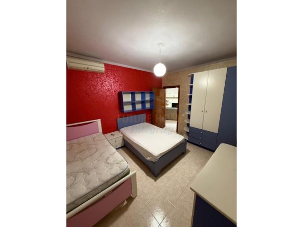 Tirane, jepet me qera apartament 2+1+Ballkon Kati 4, 100 m² 550 € (Don Bosko)