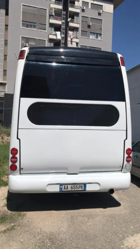 Tirane, shes Autobus OKAZIONNN AUTOBUS VOLVO B6 NOGE Nafte, e bardhë manuale Klima