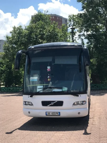 Tirane, shes Autobus OKAZIONNN AUTOBUS VOLVO B6 NOGE Nafte, e bardhë manuale Klima