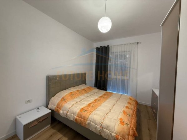 Tirane, jepet me qera apartament 2+1 Kati 2, 97 m² 1.000 € (Shkolla e Kuqe)