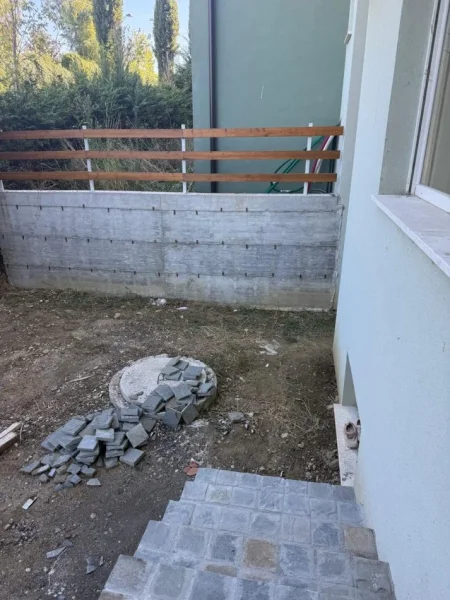 Tirane, shitet Vile 3 Katshe Kati 3, 326 m² 850.000 € (Prane TEG)