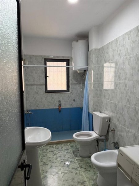 Tirane, jepet me qera apartament 1+1+Ballkon Kati 1, 62 m² 550 € (rruga e dibres)