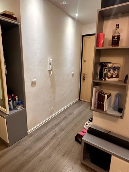 Tirane, jepet me qera apartament 2+1 Kati 1, 76 m² 600 € (kodra e diellit)
