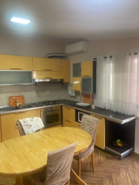 JEPET ME QERA APARTAMENT 2+1 NE ALI DEM TEK TREGU ELEKTRIK , 4 VETA 500 €uro