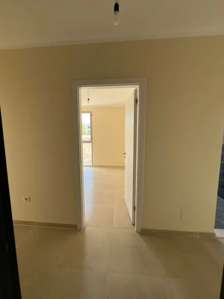 Tirane, jepet me qera apartament 2+1+Ballkon Kati 2, 88 m² 430 € (5 maji) (VR111)