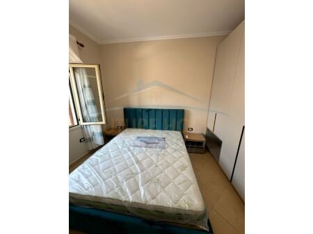 Tirane, jepet me qera apartament 2+1 Kati 8, 90 m² 700 € (Kompleksi Kontakt)