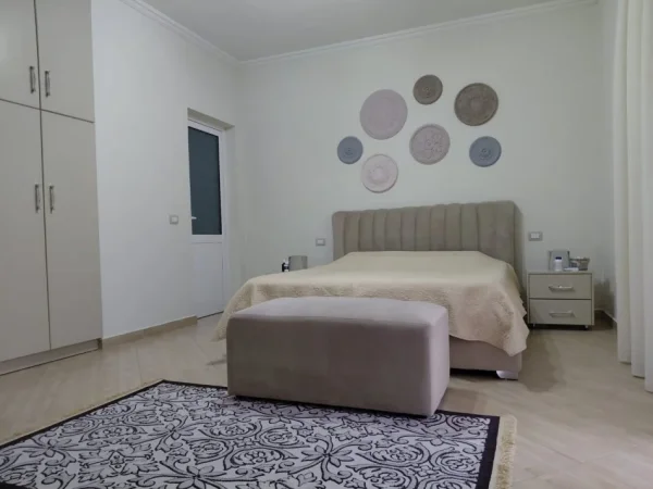 Elbasan, shes Vile 3 Katshe , 400 m² 250.000 € (Lagjia Emin Matraxhiu)