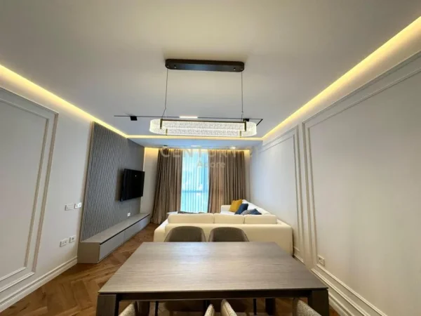 Tirane, jap me qera apartament 3+1 Kati 9, 150 m² 2.200 € (Mine oeza)