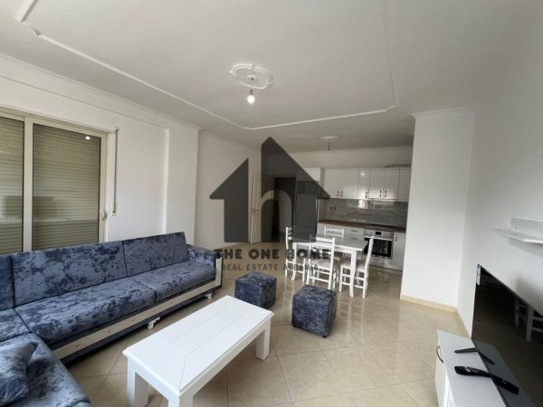 Tirane, jepet me qera apartament 2+1+Ballkon Kati 5, 99 m² 350 € (Fresku)