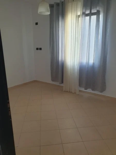 Tirane, jepet me qera nga Pronari, pa-komision apartament+verande | Penthouse 3+1+Ballkon Kati 2, 120 m² 420 € (Rruga Dalip Topi)