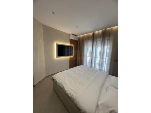 Tirane, shitet apartament 1+1+Ballkon Kati 1, 63 m² 175.000 € (Rruga e Bogdaneve)