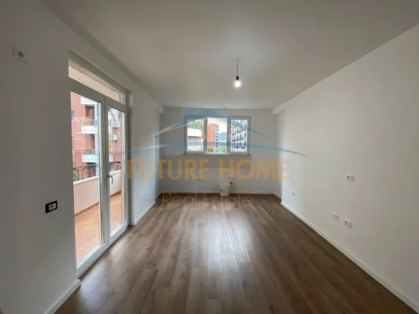Tirane, shitet apartament 1+1+Ballkon Kati 5, 62 m² 167.000 € (Rruga Margarita Tutulani)