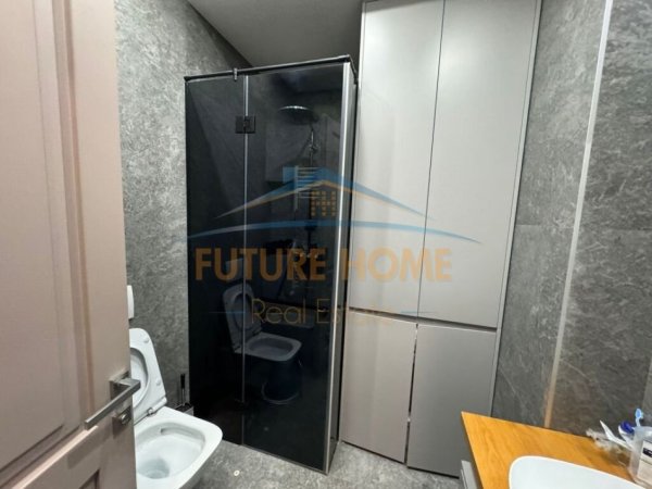 Tirane, shitet apartament 2+1+Ballkon Kati 8, 138 m² 530.000 € (Kompleksi Delijorgji)