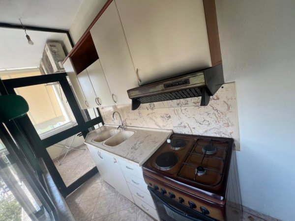 Tirane, jepet me qera apartament 1+1+Ballkon Kati 6, 70 m² 600 € (Nisharaku, 21 Dhjetori, Tirane)
