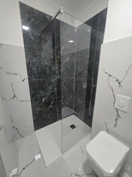 Tirane, jepet me qera apartament 3+1+Ballkon Kati 3, 147 m² 700 € (Don Bosko)