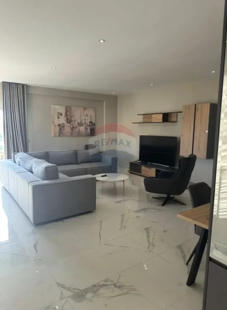 Tirane, jepet me qera apartament 3+1+Aneks+Ballkon Kati 3, 151 m² 900 € (Liqeni i Farkes)
