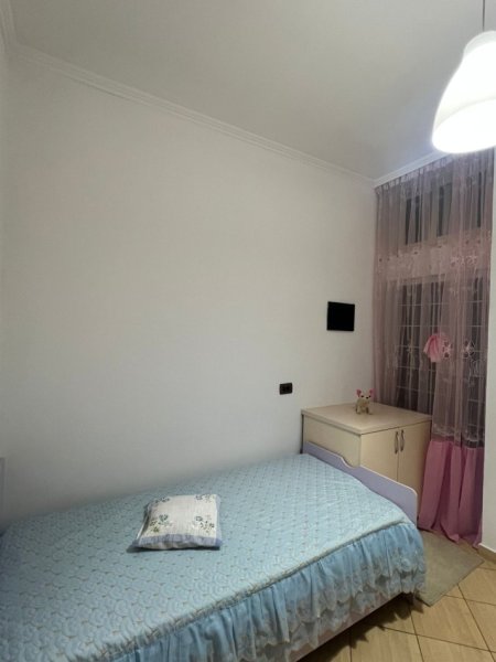 Tirane, jepet me qera apartament 2+1 Kati 4, 70 m² 360 € (Rruga besa)