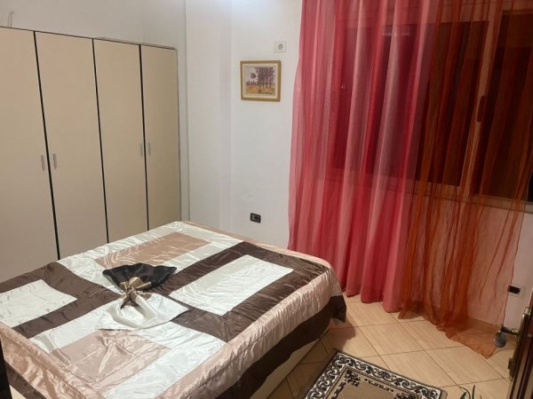 Tirane, jepet me qera apartament 2+1 Kati 4, 70 m² 360 € (Rruga besa)