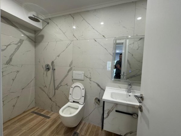 Tirane, shitet apartament 1+1 dhe Garsoniere Kati 1, 78 m² 175.000 € (Perballe Delijorgjit)