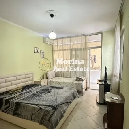 Tirane, shitet apartament 1+1 Kati 3, 81 m² 178.860 € (Ali Demi)