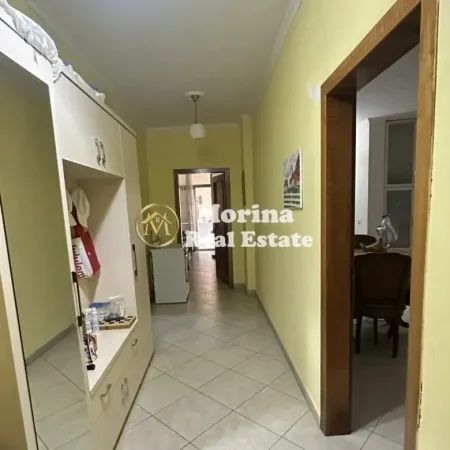Tirane, shitet apartament 1+1 Kati 3, 81 m² 178.860 € (Ali Demi)