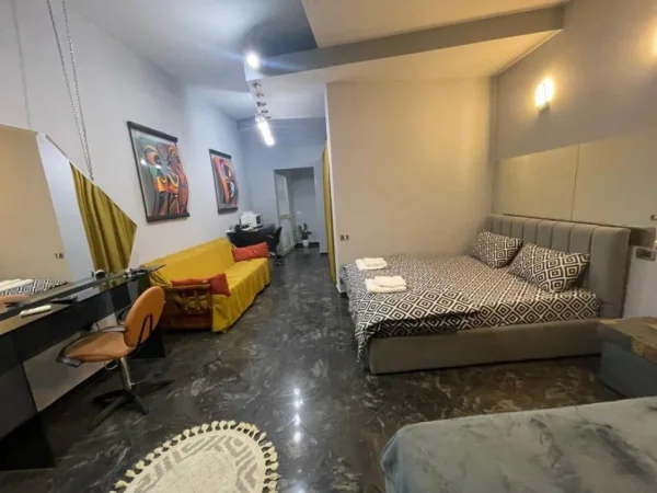 Tirane, jepet me qera apartament 1+1 Kati 2, 660 € 