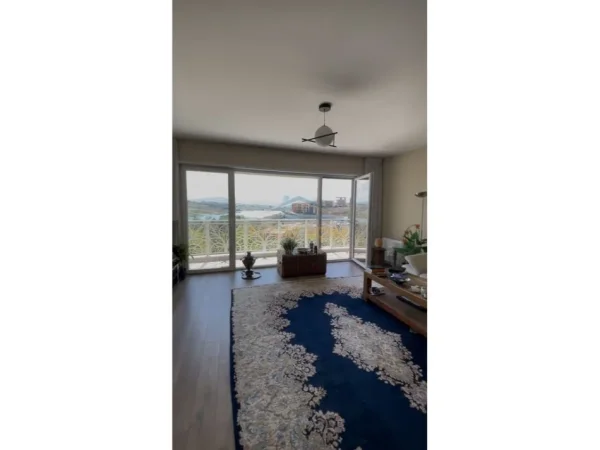 Tirane, shitet Vile , 383 m² 630.000 €