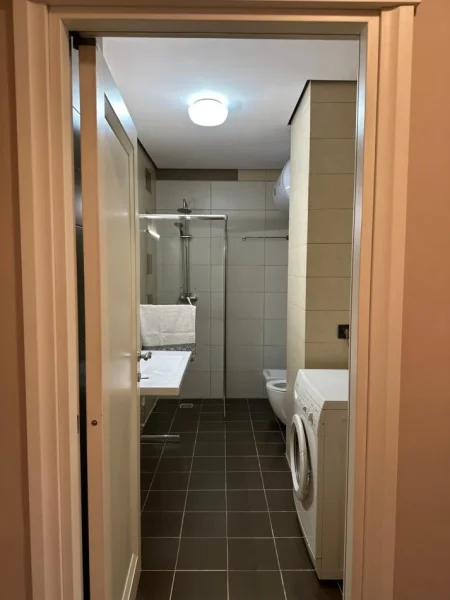 Tirane, jepet me qera apartament 2+1+Ballkon Kati 2, 82 m² 650 € (Kopshtit Botanik)
