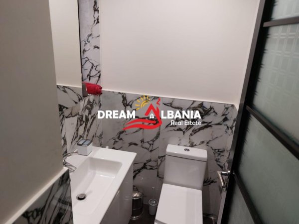 Tirane, jepet me qera apartament 2+1 , 100 m² 700 € (te Kodra e Diellit prane Big Market)